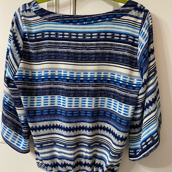 Gorgeous like new top! - Picture 6 of 6